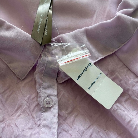 TEXTURED BUTTON DOWN TUNIC, SOFT LILAC, SIZE 5X, 3/4 SLEEVES WITH TABS, PENNINGT - Picture 4 of 10